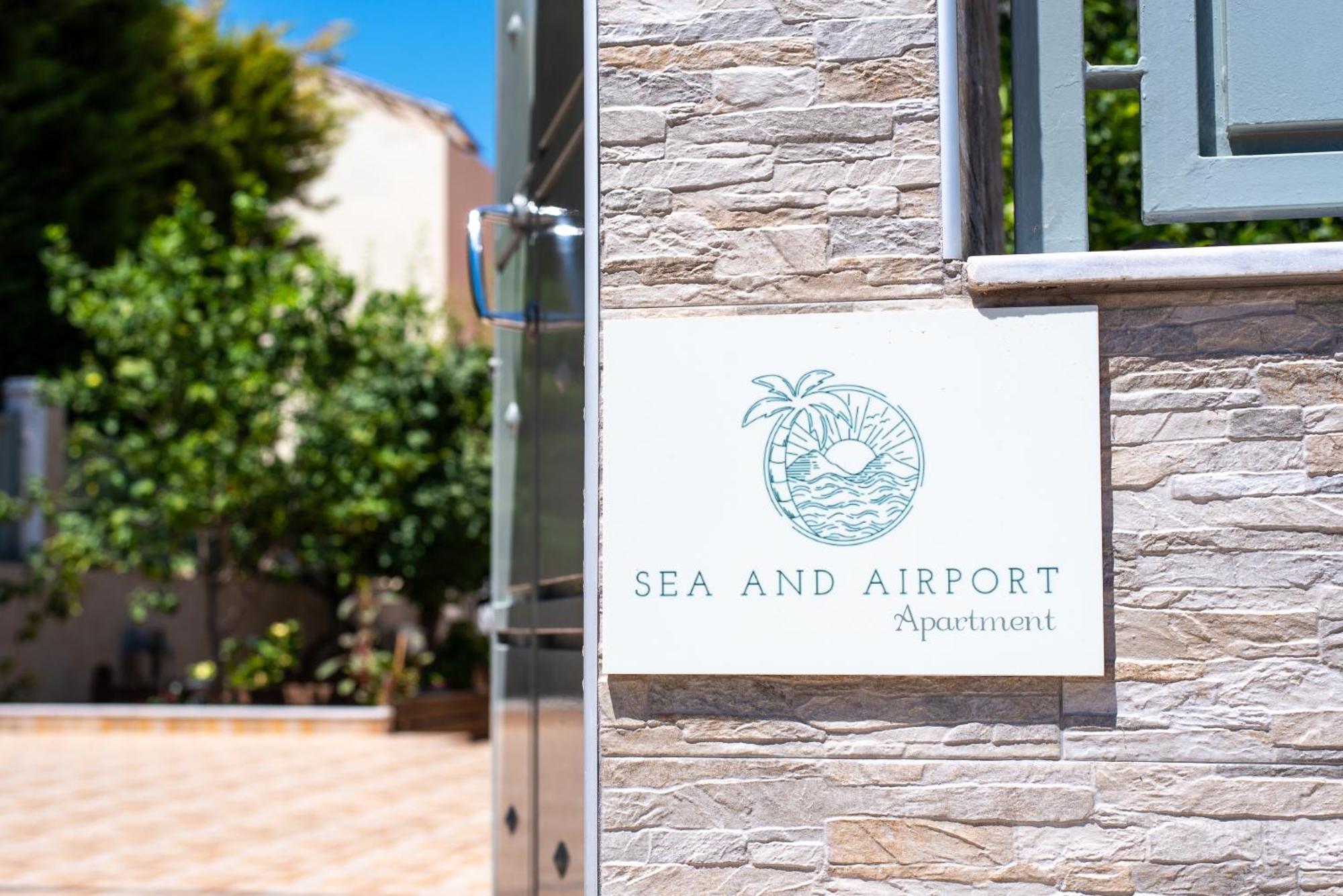 Sea And Airport Apartamento Loútsa Exterior foto